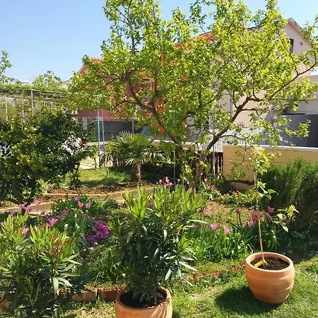 Lavanda Апартаменты Врси